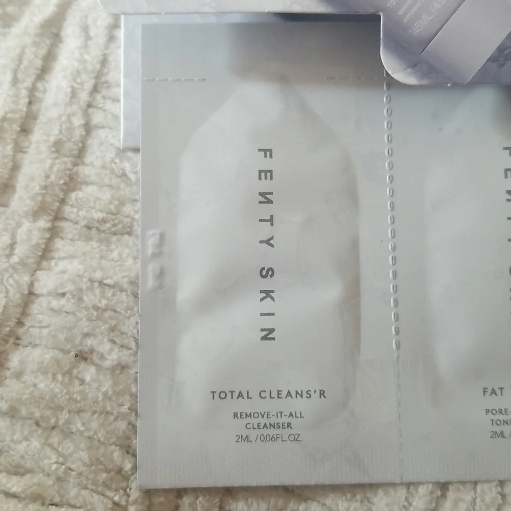 4/25 bundle item. Fenty Skin Sample Pack